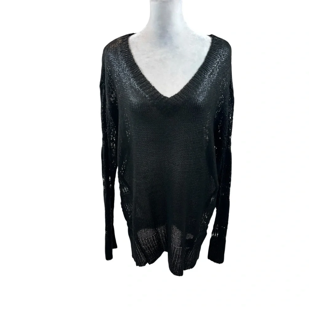 Brand new with tags Ladies Rock & Republic Open Knit V Neck Ice Queen Sweater XL
